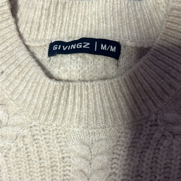 KNIT TOP - Picture 2 of 2